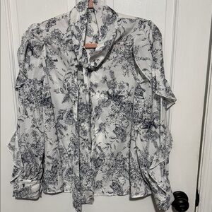 Chic Floral Women's Blouse in Black and White
